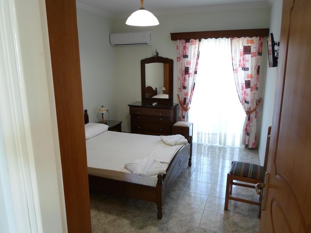 Hotel Villa Basil Tsilivi  Extérieur photo